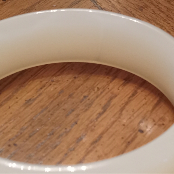 Mutton Fat Jade Bangle - Picture 7 of 8